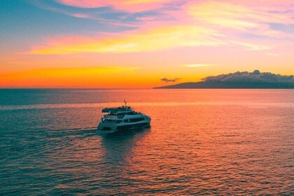 From Ma'alaea Harbor: Sunset Dinner Cruise Aboard Calypso 