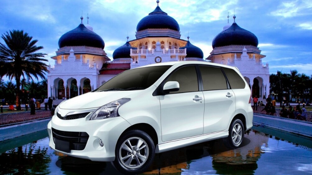 Aceh Car Rental with English Speaking Driver