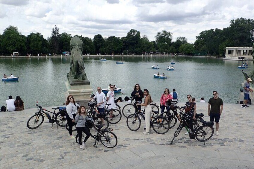 Lake at the Retiro park
