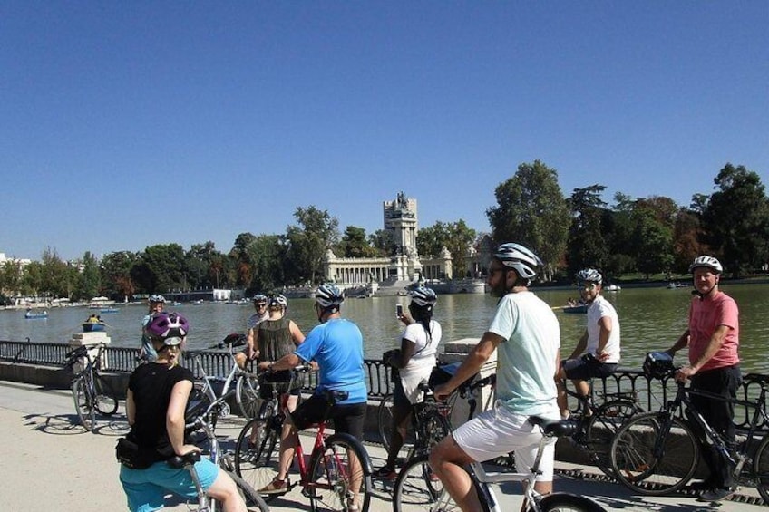 The lake in Retiro Park