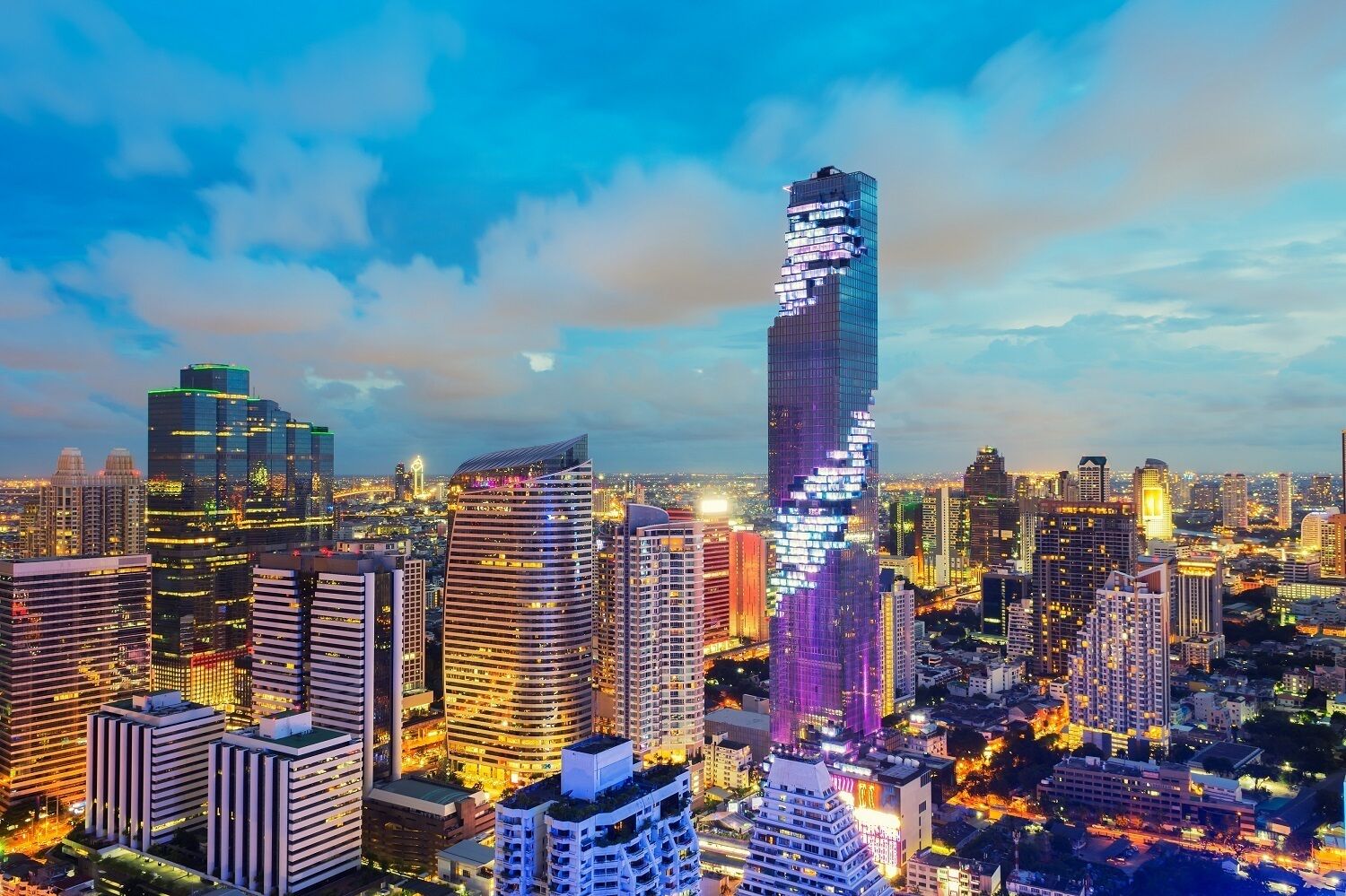 Bangkok Mahanakhon Sky Walk Tour