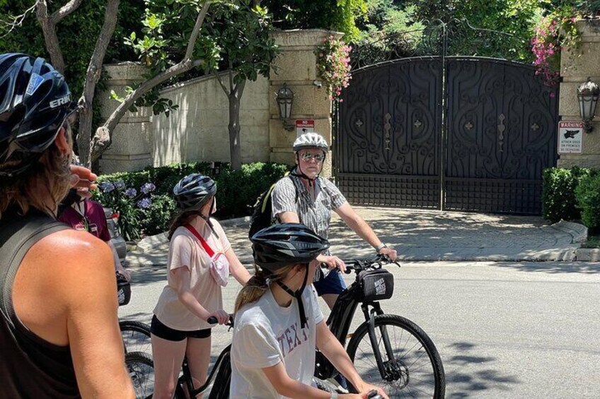 Beverly Hills Tour - Movie Star Homes and LA Sightseeing on Electric Bike