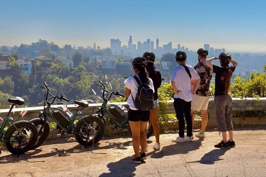 E-Bike Tour to the Hollywood Sign for great photos