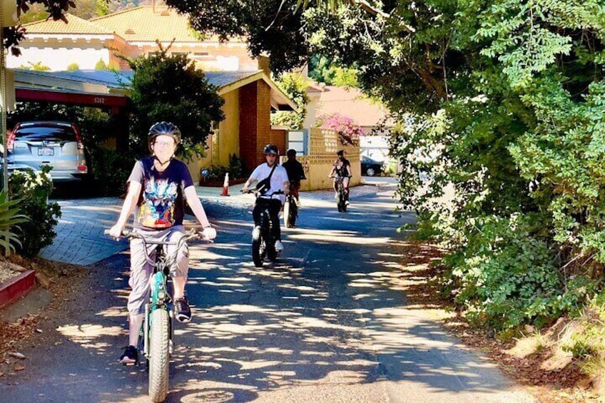 E-Bike Tour to the Hollywood Sign through the Hills