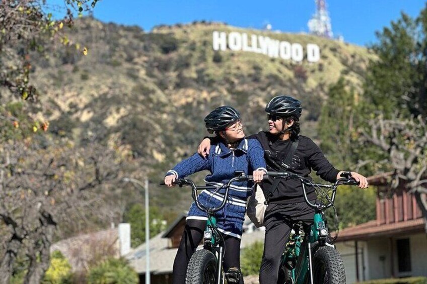 E-Bike Tour to the Hollywood Sign with great photos and portraits