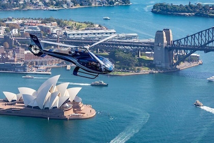 Helikoptertur över hamnen i Sydney