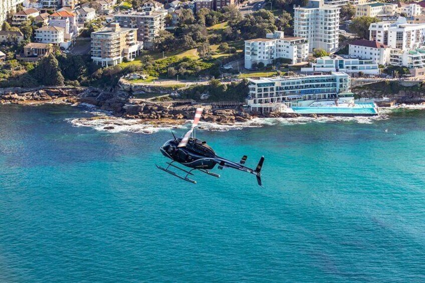 Private Helicopter Flight Over Sydney & Beaches for 2 or 3 people - 30 Minutes