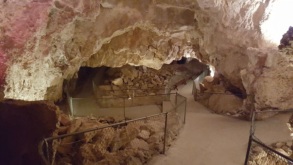 Grand Canyon Caverns/Route 66/Vehicle Museums & Winery Tour Grand Canyon Caverns/Route 66/Vehicle Museums & Winery Tour