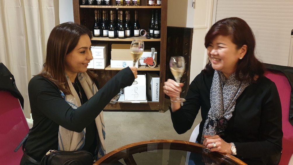 Show item 4 of 10. Private half-day tour in Champagne