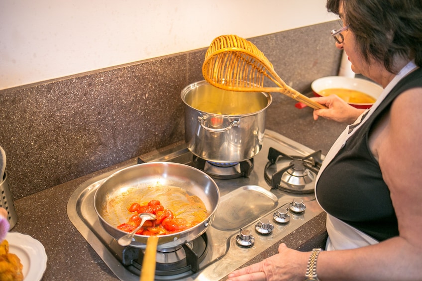 Market, Cook & Dine at a Cesarina's home in Bergamo