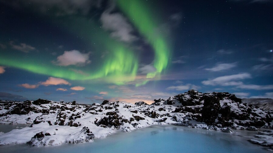Blue Lagoon & Northern Lights from Reykjavik
