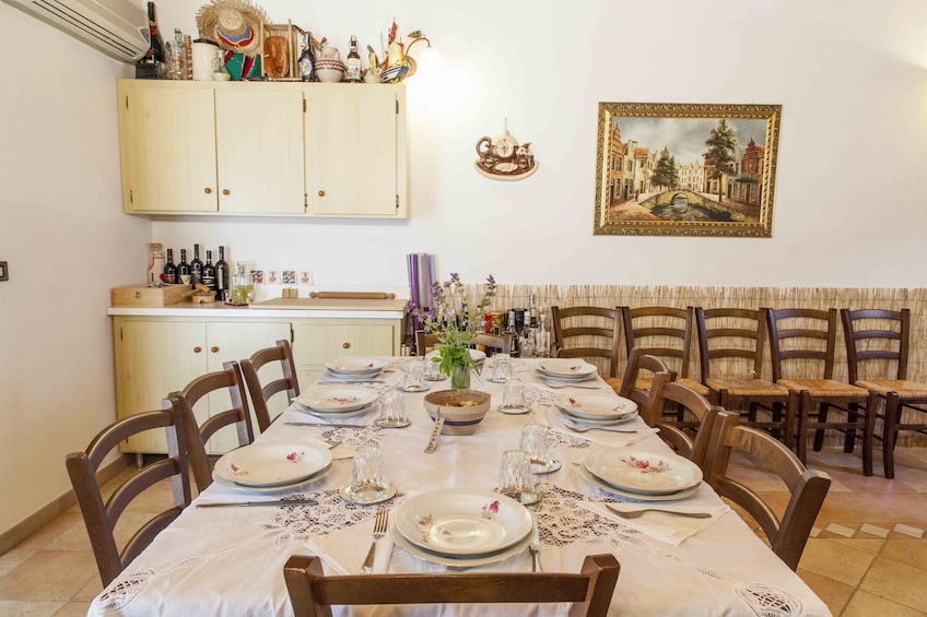 Dining experience at a Cesarina's home in Bari
