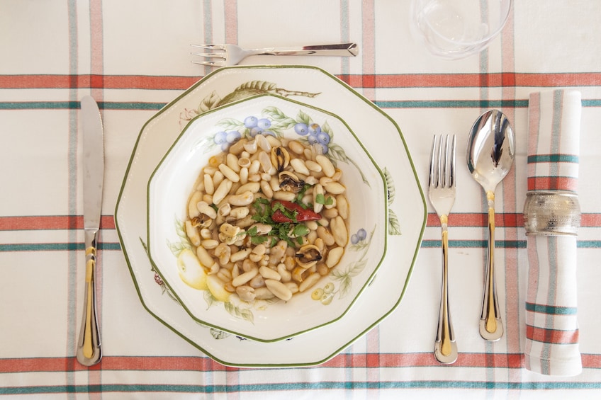 Dining experience at a Cesarina's home in Bari