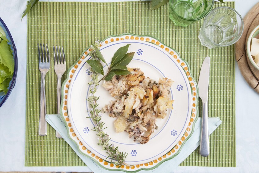 Dining experience at a Cesarina's home in Catania