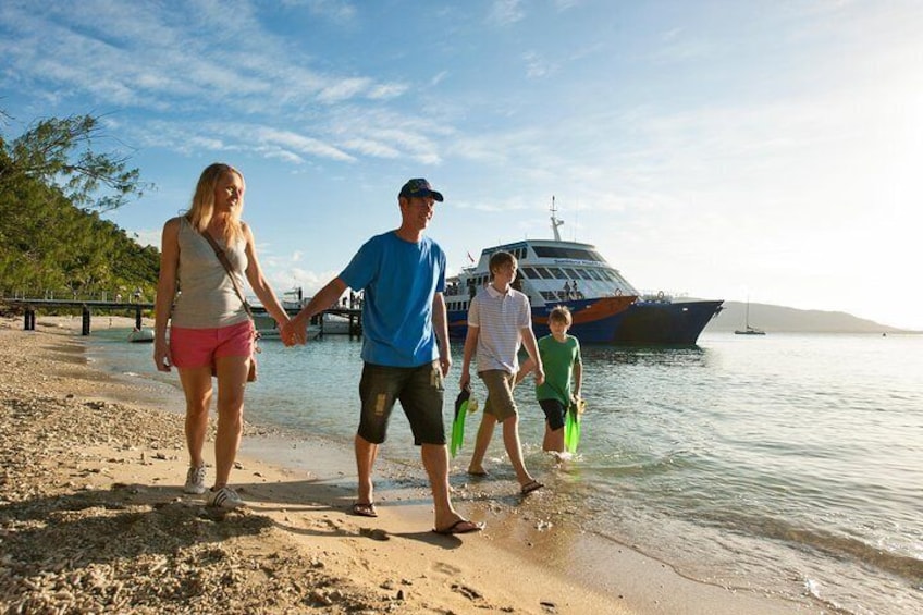 Fitzroy Island Catamaran Transfers from Cairns