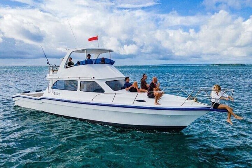 Private Boat Charter Nusa Penida Day Tour