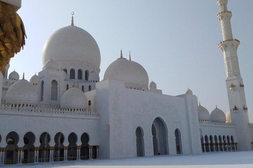 Private Tour From Ras Al Khaima Hotels : Abu Dhabi 10 Hours With Expert Driver