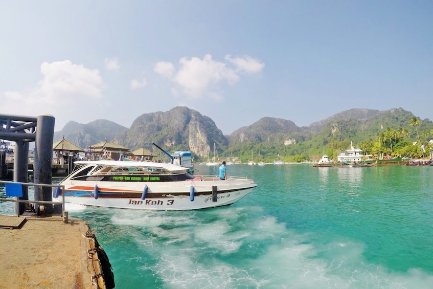 Koh Yao Yai to Phuket by Koh Yao Sun Smile Tour Speed Boat