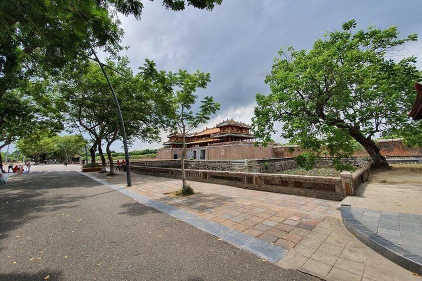 Private tour - Imperial city Walk & History stories