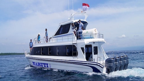 Billet de bateau rapide pour Nusa Penida par Maruti