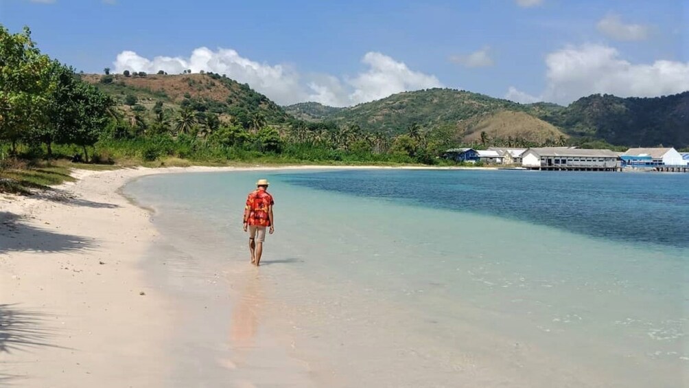 Private Lombok Hidden Beach Tour: Elak Elak, Sekotong Beach