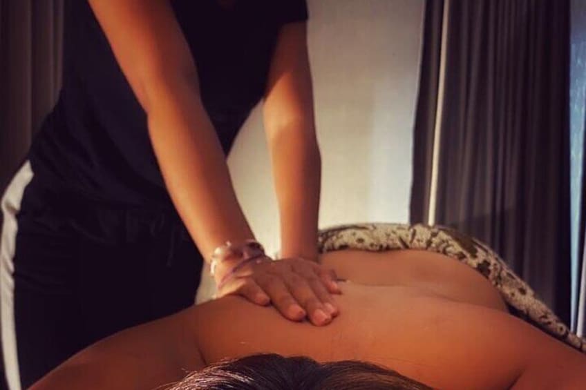 2 Hours Traditional Full Body Massage