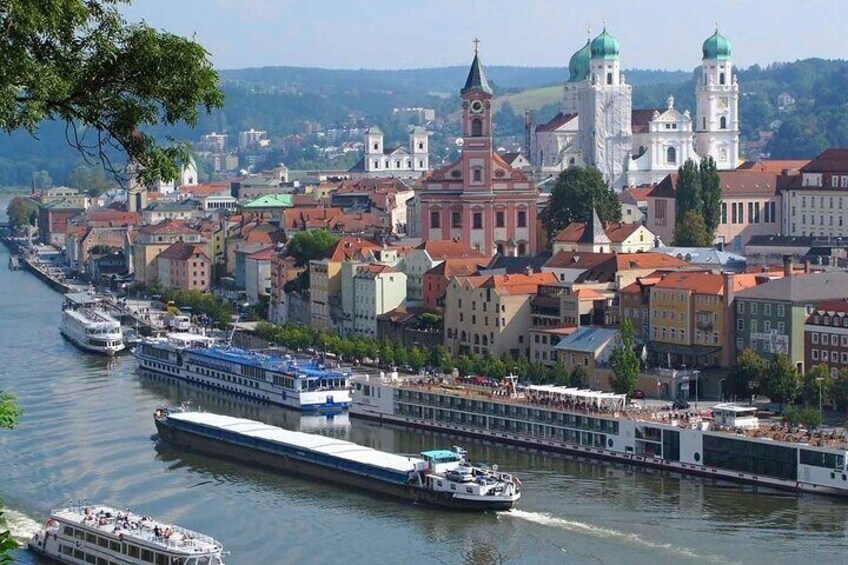 Private one way transfer from Passau to Cesky Krumlov