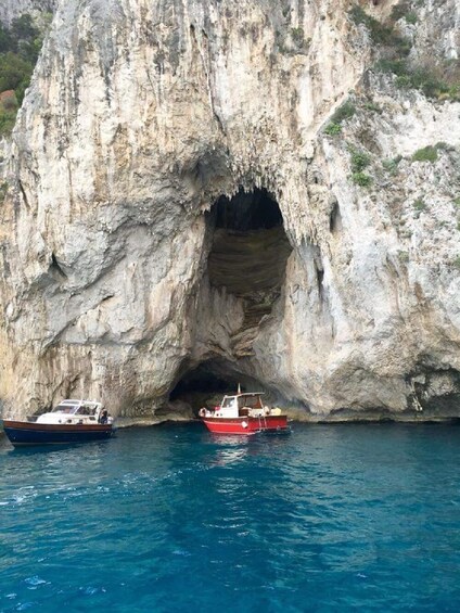 Tour Around the Island of Capri