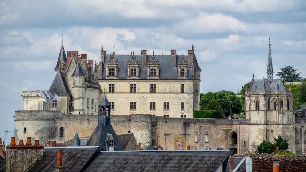 Walking Photography Tour of Amboise conducted in English
