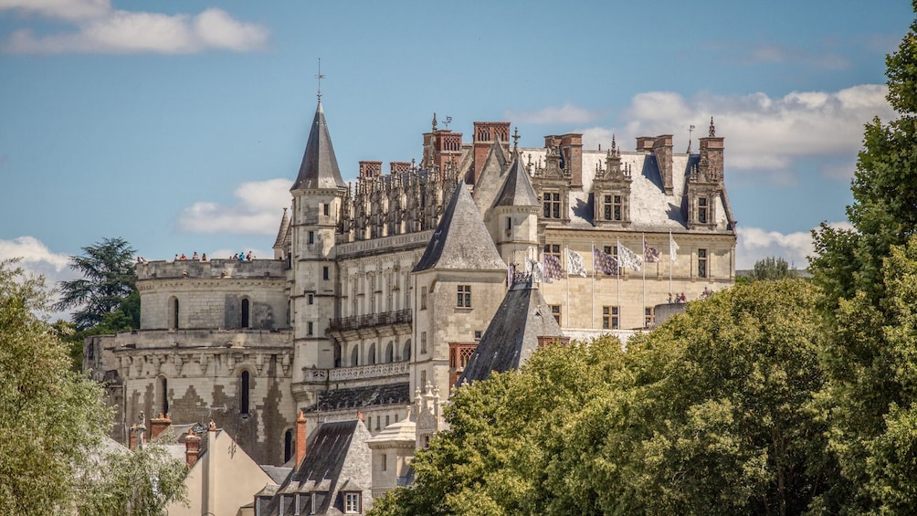 Walking Photography Tour of Amboise conducted in English