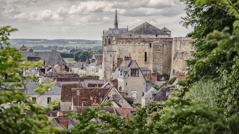 Walking Photography Tour of Amboise conducted in English