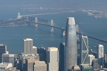 Vol au-dessus de la baie de San Francisco