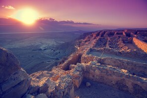 From Tel Aviv: Masada Sunrise, Ein Gedi and Dead Sea Tour