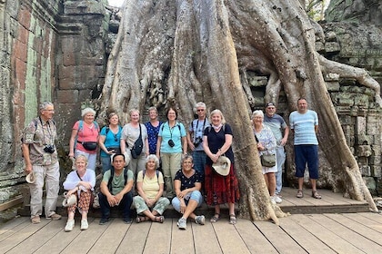 Angkor Wat Full Day Private Tours with Kong Pluk Floating village