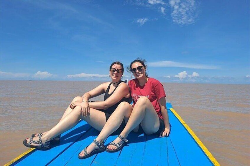 Kompong pluk floating village