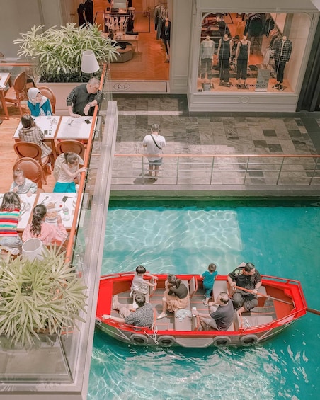 Marina Bay Sands - Sampan Rides