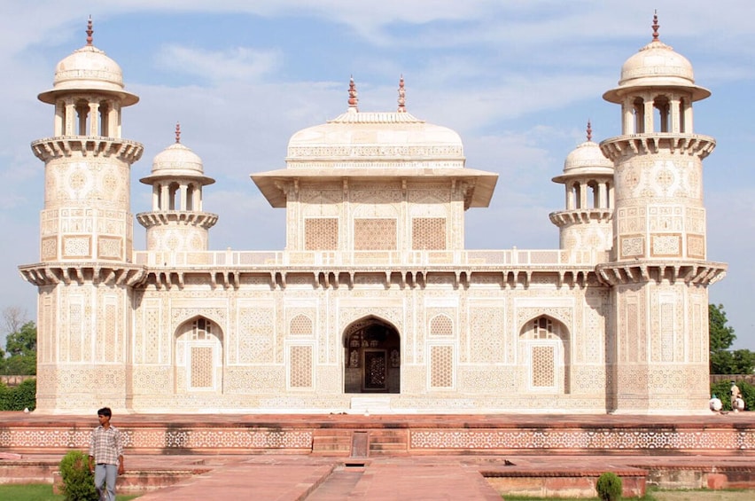 5 Days Golden Triangle Tour With 5 Star Hotels