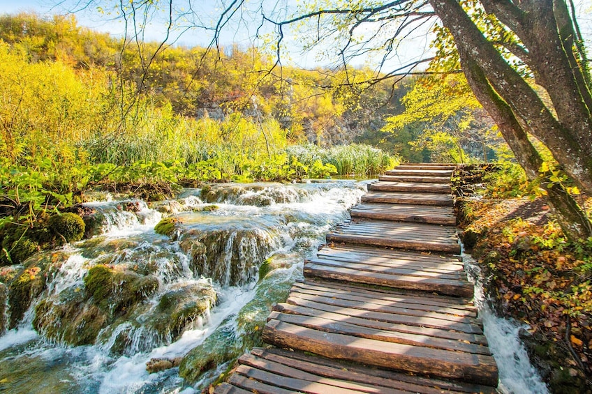 Plitvice Lakes Tour from Split with entrance to the park