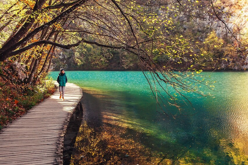 Zagreb-Split Small Group transfer with entrance to Plitvice 