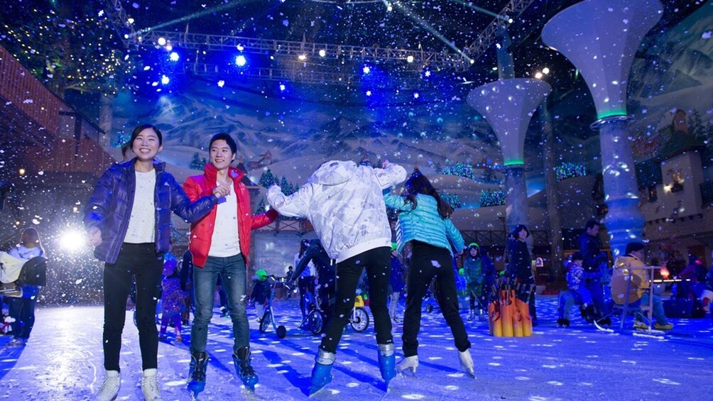 Show item 5 of 10. Onemount Snow Park + Paju Lotte Premium Outlet One Day Tour