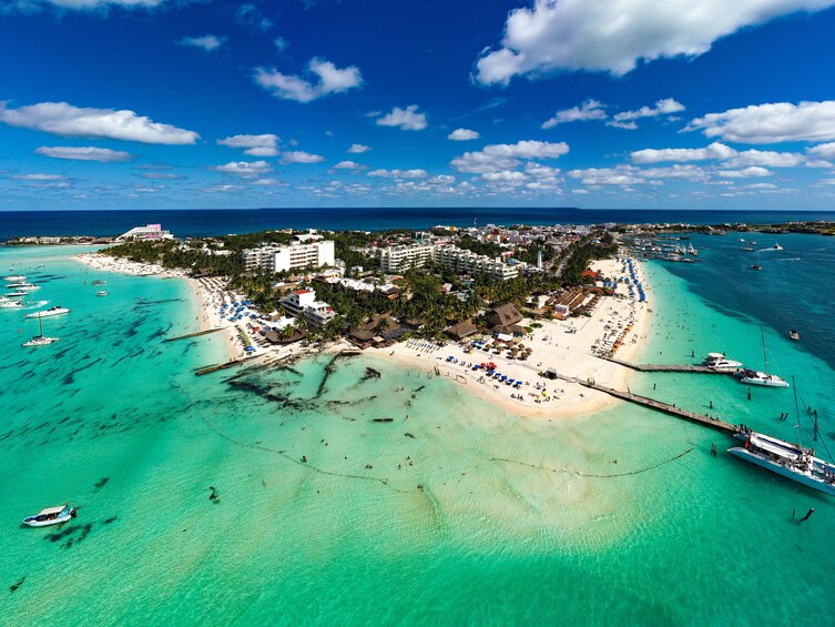 Isla Mujeres catamaran tour with open bar, snorkel & buffet lunch