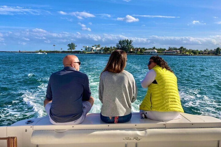 Cruise Luxury 51' Sea Ray : Palm Beach- Jupiter Starting $1250 for 4 H