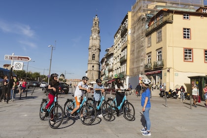 Porto: 3-stündige Highlights-Tour mit dem E-Bike und einem lokalen Guide