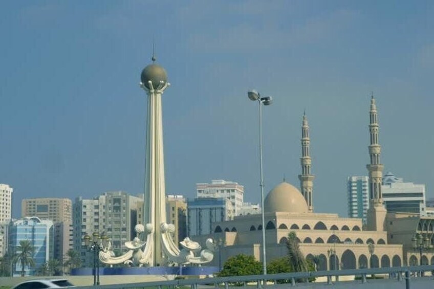 Five Emirates Tour in a Day from Dubai - Know the East-Coast. 