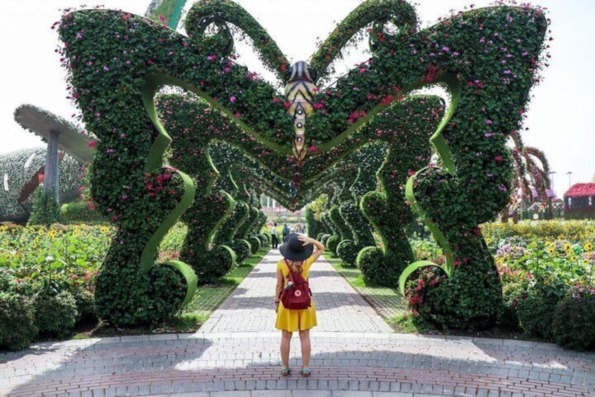 Miracle Garden Ticket Dubai with Shared Transfers