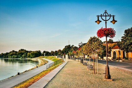 Private Guided Tour to Szentendre & Visegrád Castle (Danube Bend)