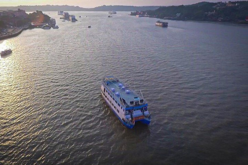 Paradise Dinner Cruise