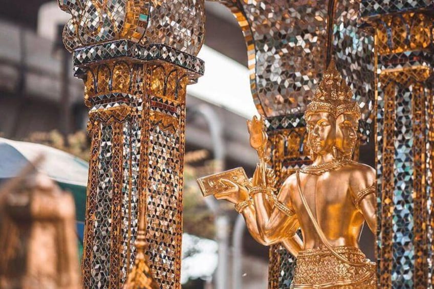 Half-Day Bangkok Shrines Walk & Food Tour