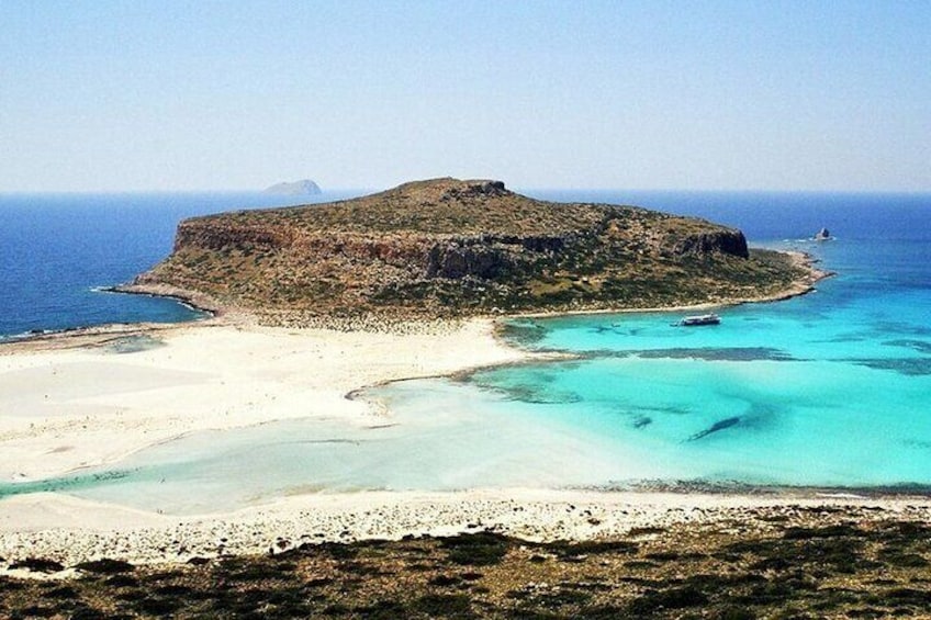 Gramvousa Island and Balos Bay Full-Day Tour from Chania