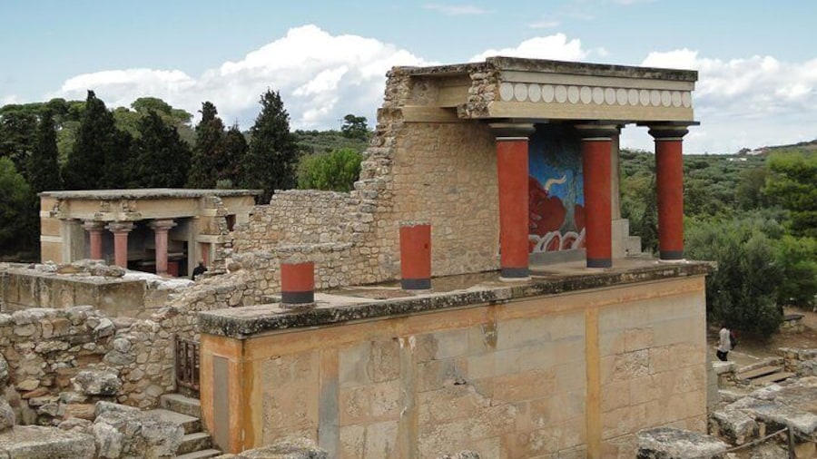From Rethymno: Full-Day Knossos And Heraklion with free time